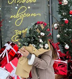 Букет "Tinsel" из нобилиса, эвкалипта и хлопка