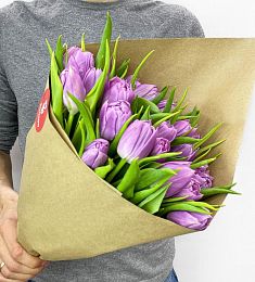 25 пионовидных тюльпанов в крафте