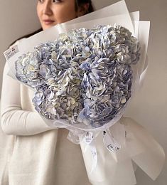 Композиция "Genevieve" из гортензий