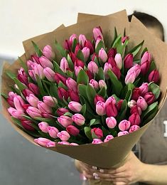 101 голландский тюльпан в крафте