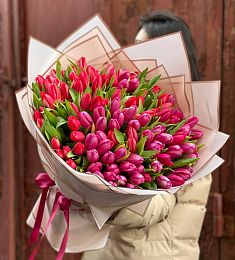 Букет "Весенний дождь тюльпанов"  из 151 тюльпана